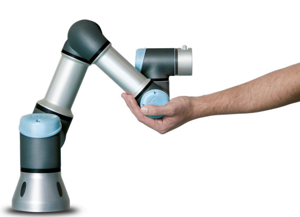 Care sunt avantajele robotilor colaborativi pentru afacerea mea? 3 roboti colaborativi