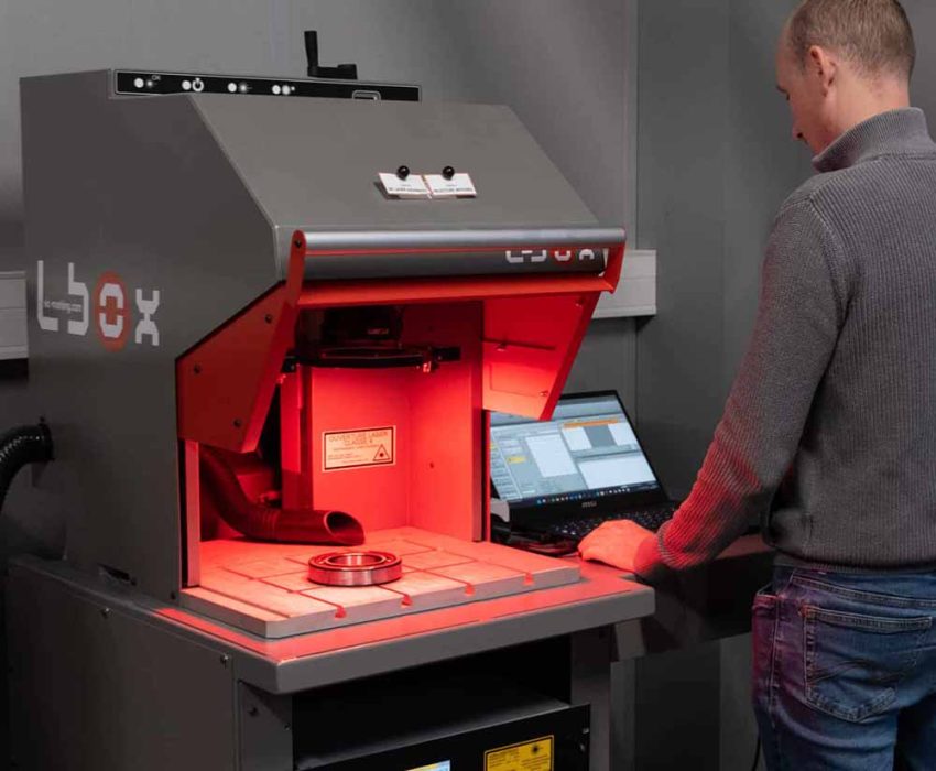 Marcare 4 statii laser